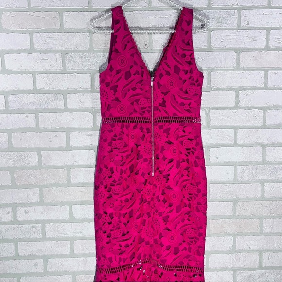 NICHOLAS Azalia Floral Lace Trumpet Hem Dress in Fuchsia Size 4 - Picture 7 of 12